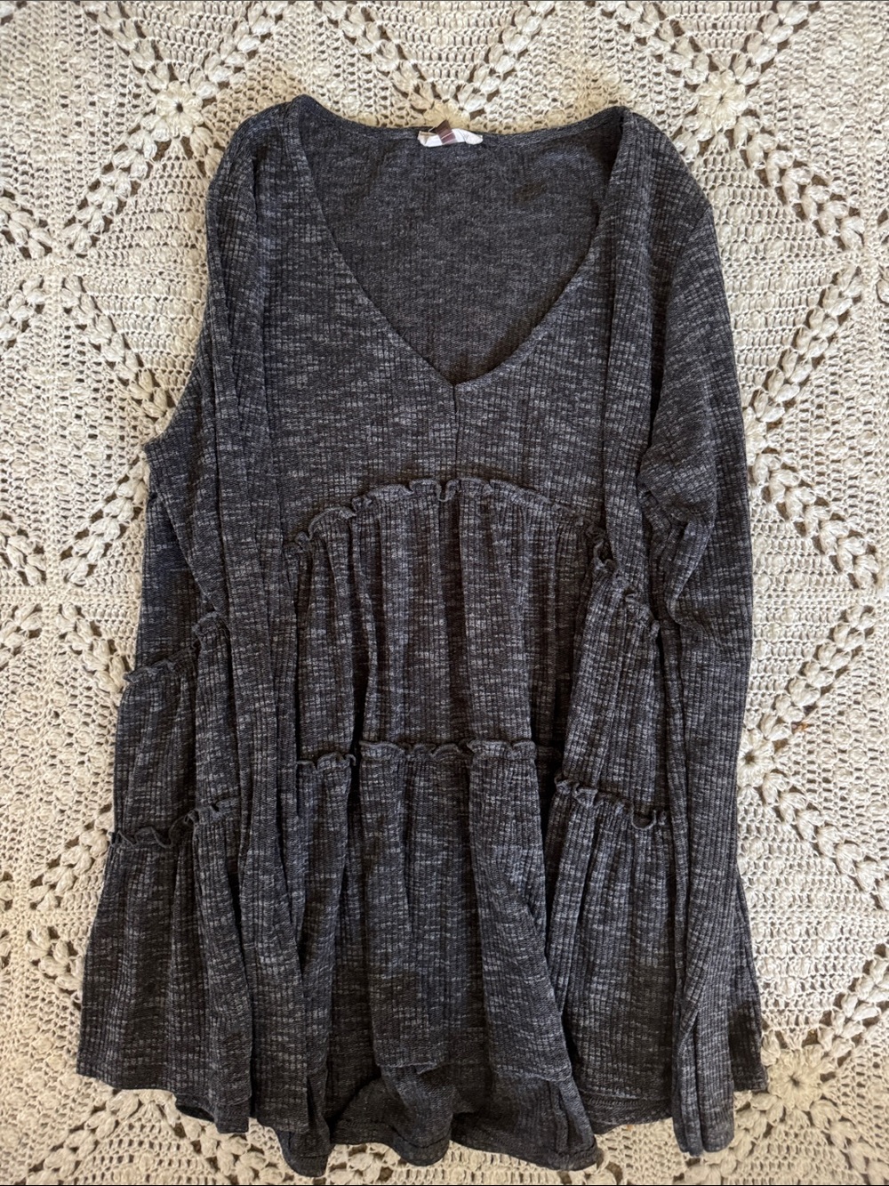 Altar'd State Charcoal Black V-Neck Tiered Long Sleeve Tunic